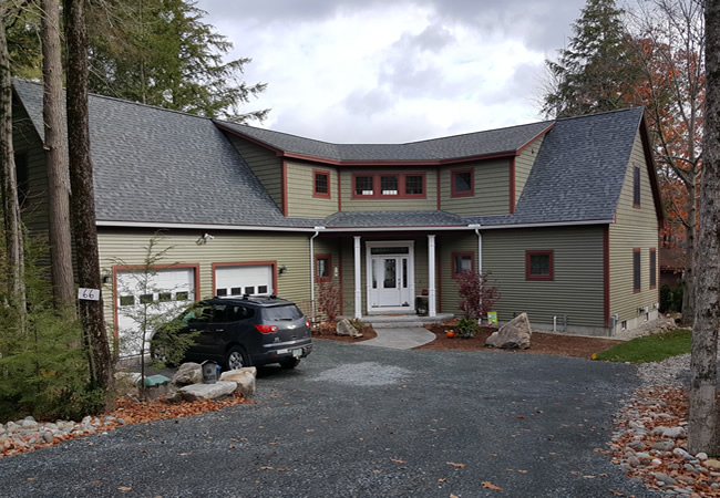 Otter Pond Lake House Exterior Driveway